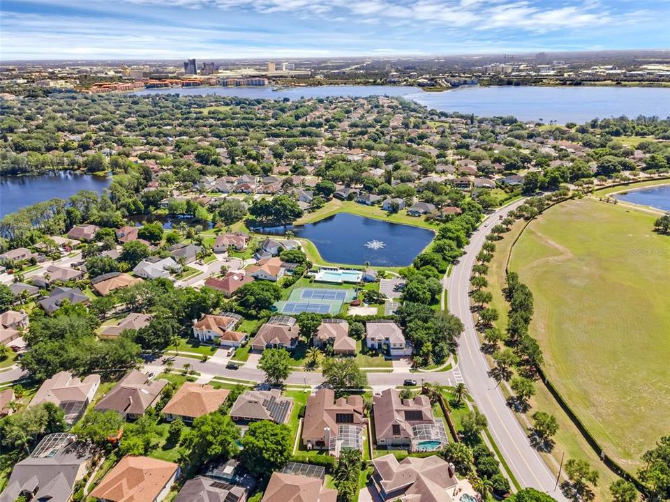 En Venta: $849,900 (4 camas, 3 baños, 2816 Pies cuadrados)