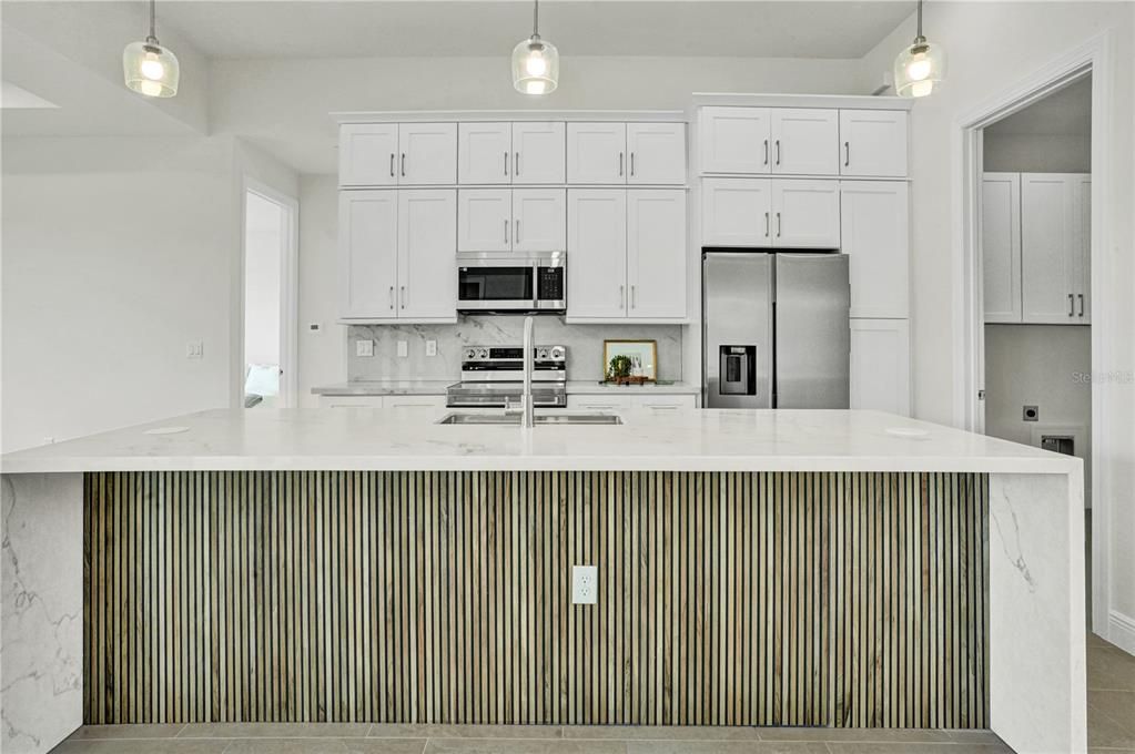 На продажу: $410,000 (3 спален, 2 ванн, 1800 Квадратных фут)