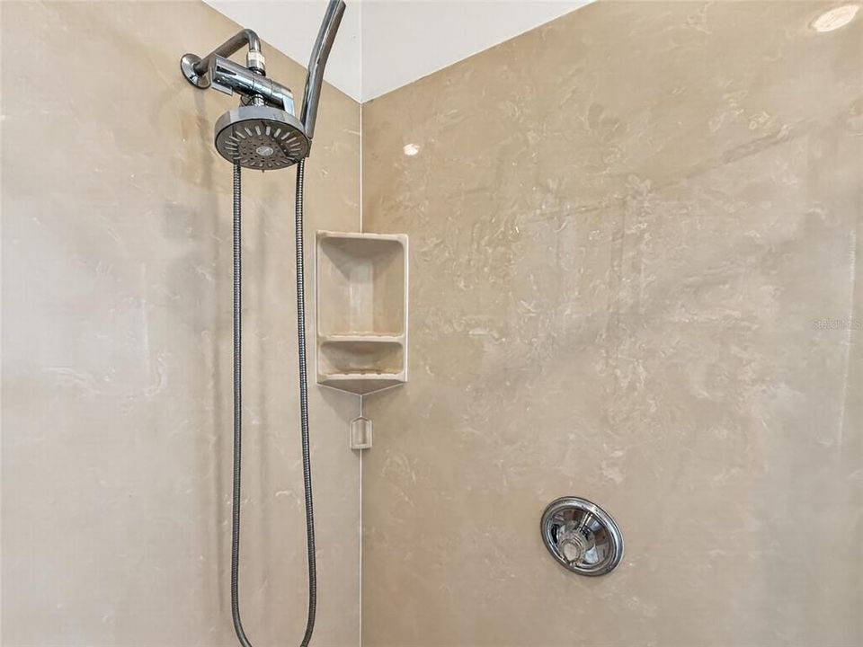 В аренду: $3,100 (4 спален, 2 ванн, 2664 Квадратных фут)