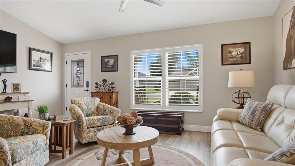 For Sale: $399,900 (3 beds, 2 baths, 1473 Square Feet)