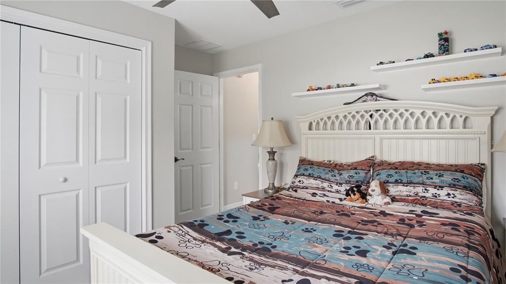 For Sale: $399,900 (3 beds, 2 baths, 1473 Square Feet)