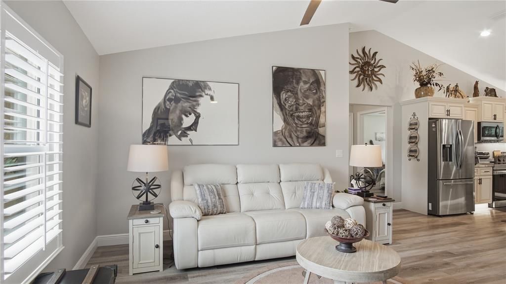 For Sale: $399,900 (3 beds, 2 baths, 1473 Square Feet)