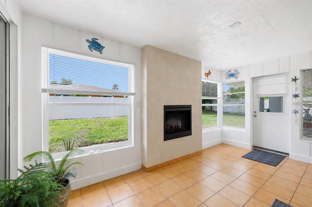 En Venta: $240,000 (2 camas, 2 baños, 992 Pies cuadrados)