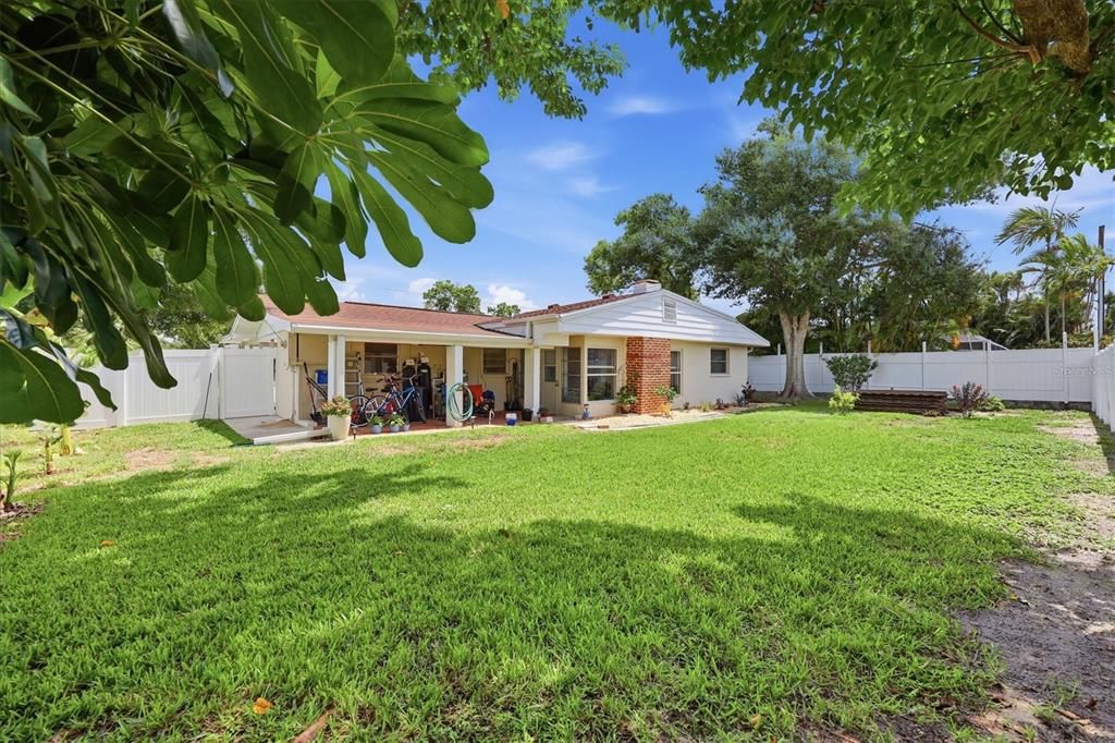 En Venta: $240,000 (2 camas, 2 baños, 992 Pies cuadrados)