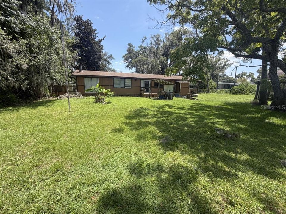 For Sale: $194,999 (3 beds, 2 baths, 1869 Square Feet)