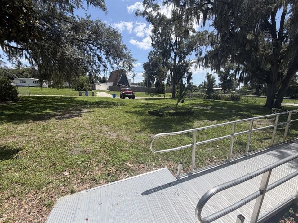 For Sale: $194,999 (3 beds, 2 baths, 1869 Square Feet)