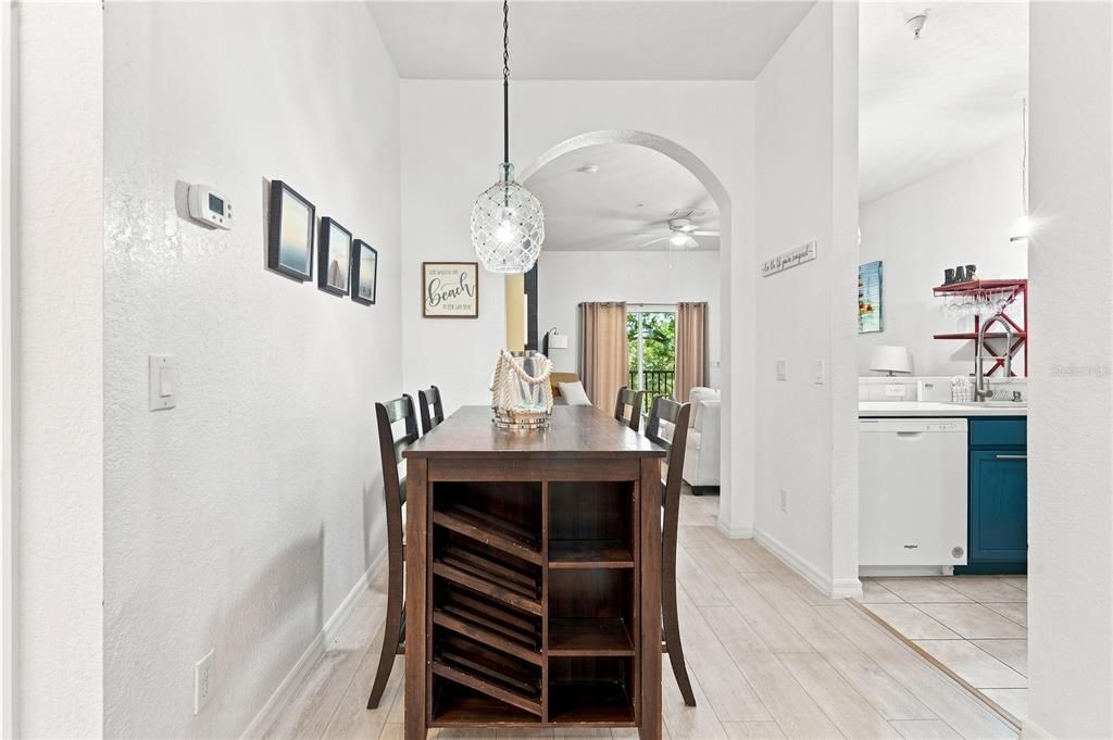 На продажу: $179,900 (3 спален, 2 ванн, 1227 Квадратных фут)