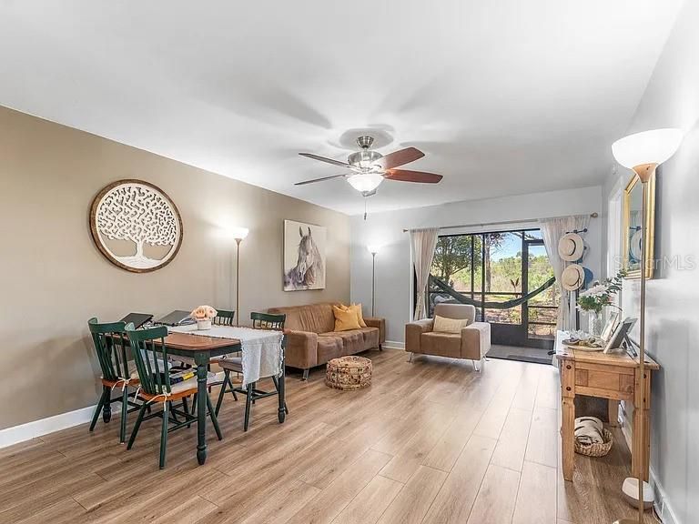В аренду: $1,795 (2 спален, 2 ванн, 879 Квадратных фут)