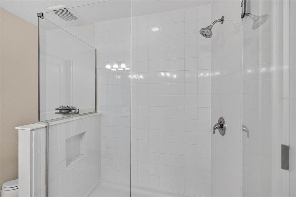 En Venta: $382,000 (3 camas, 2 baños, 1716 Pies cuadrados)
