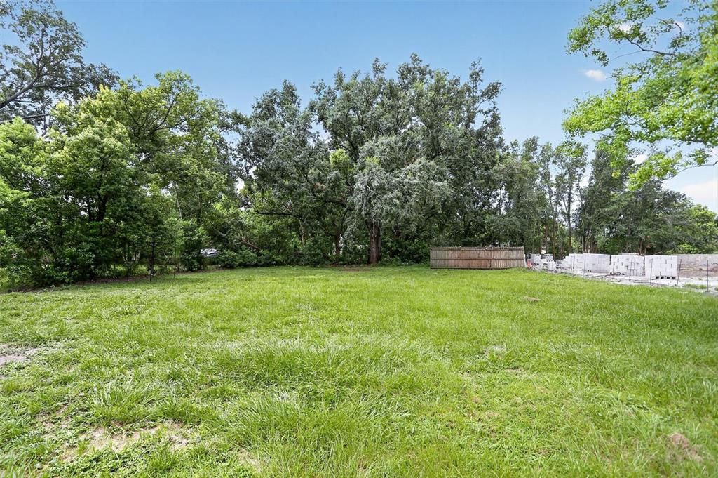 На продажу: $279,900 (2 спален, 1 ванн, 814 Квадратных фут)