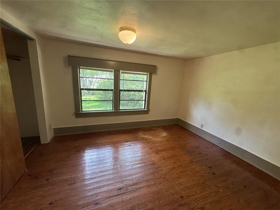 For Rent: $1,700 (3 beds, 2 baths, 1774 Square Feet)