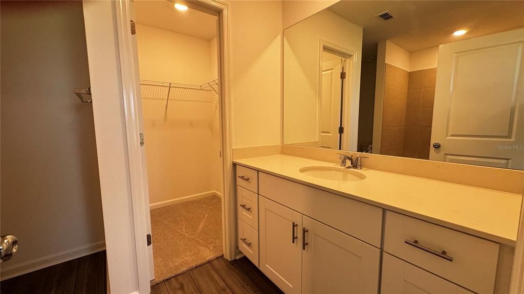 For Rent: $1,750 (3 beds, 2 baths, 1339 Square Feet)