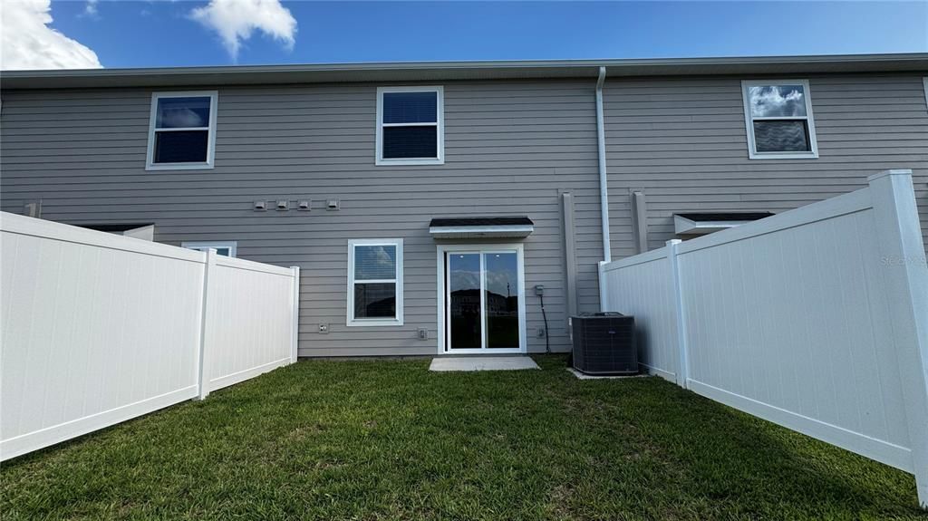 For Rent: $1,750 (3 beds, 2 baths, 1339 Square Feet)
