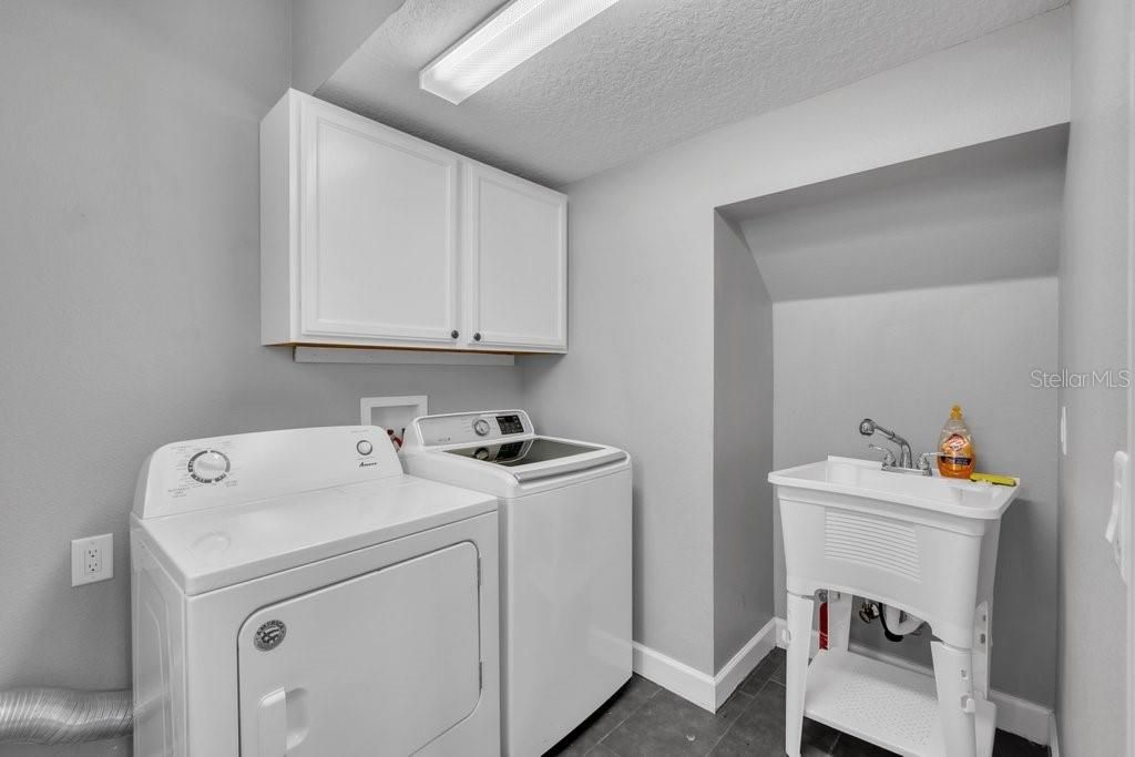 En Venta: $615,000 (5 camas, 3 baños, 3134 Pies cuadrados)