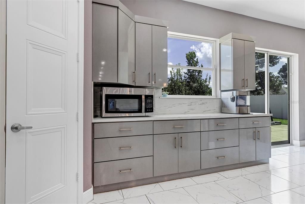 For Sale: $535,000 (4 beds, 3 baths, 3286 Square Feet)