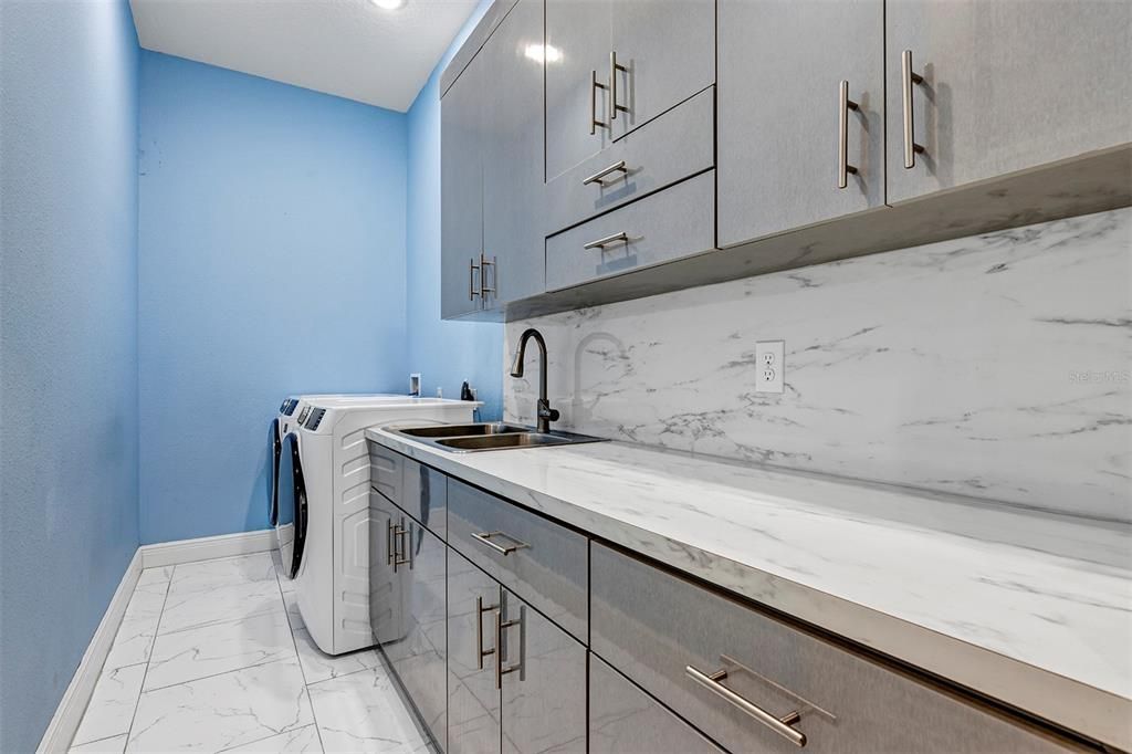 For Sale: $535,000 (4 beds, 3 baths, 3286 Square Feet)