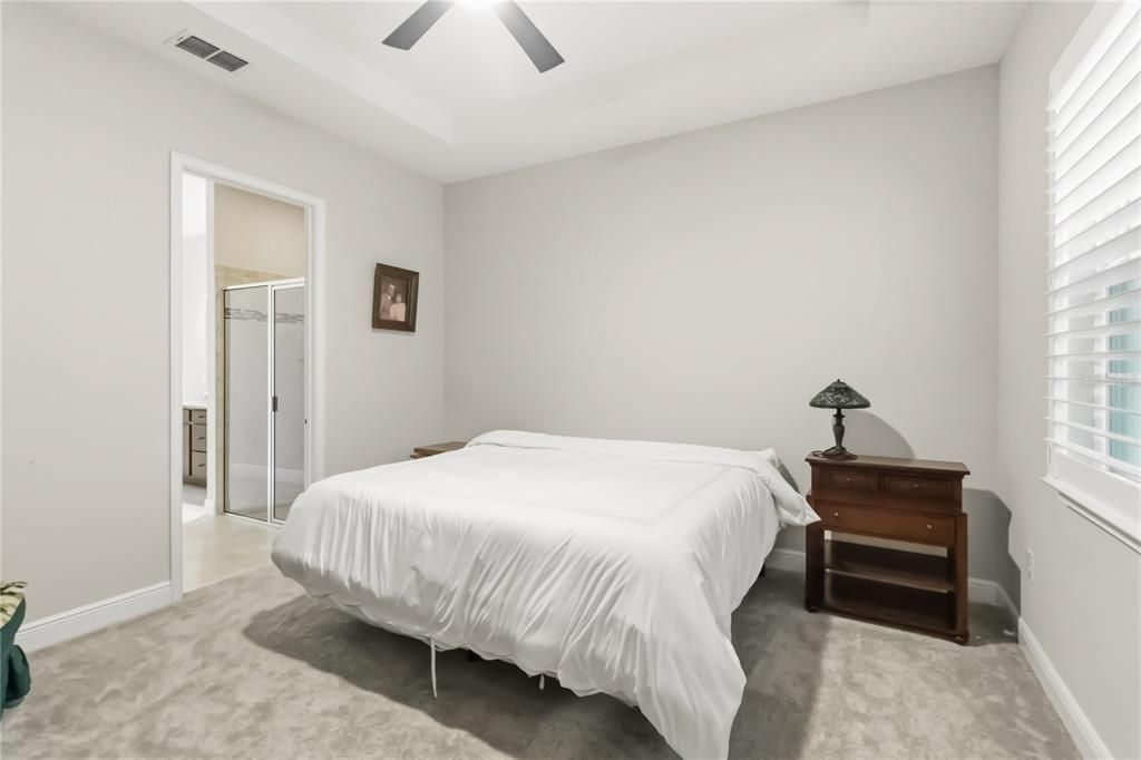 For Sale: $269,000 (2 beds, 2 baths, 1261 Square Feet)