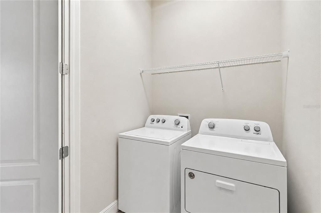 For Sale: $269,000 (2 beds, 2 baths, 1261 Square Feet)