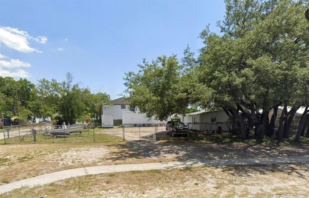 待售: $199,000 (0.25 acres)