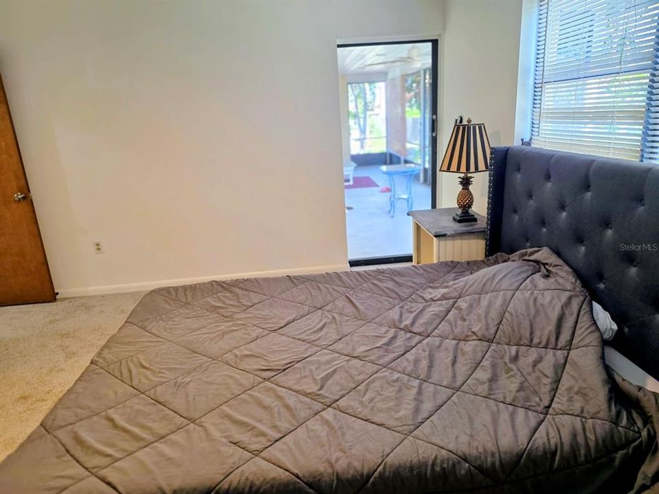 En Venta: $645,000 (4 camas, 3 baños, 2387 Pies cuadrados)