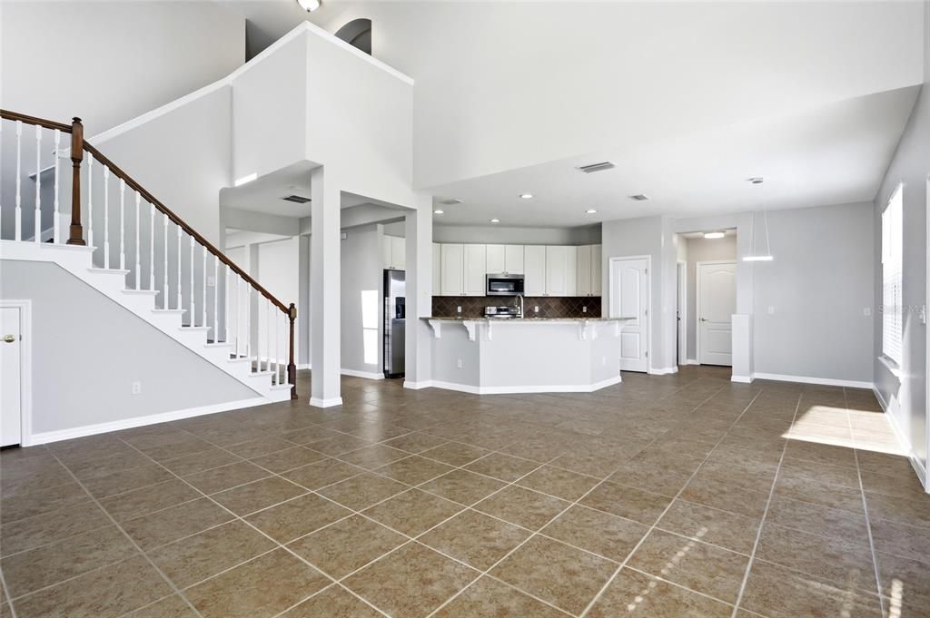 En Venta: $644,900 (4 camas, 2 baños, 2683 Pies cuadrados)