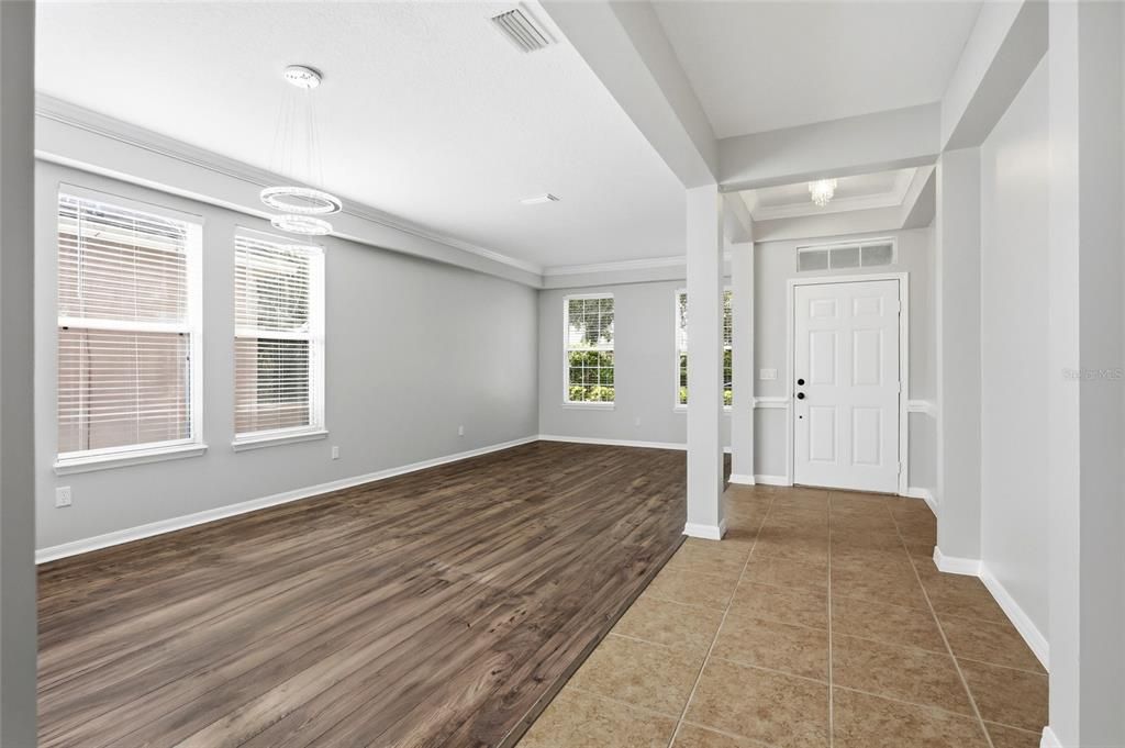 En Venta: $644,900 (4 camas, 2 baños, 2683 Pies cuadrados)