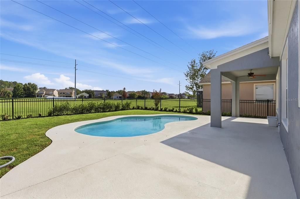 En Venta: $644,900 (4 camas, 2 baños, 2683 Pies cuadrados)