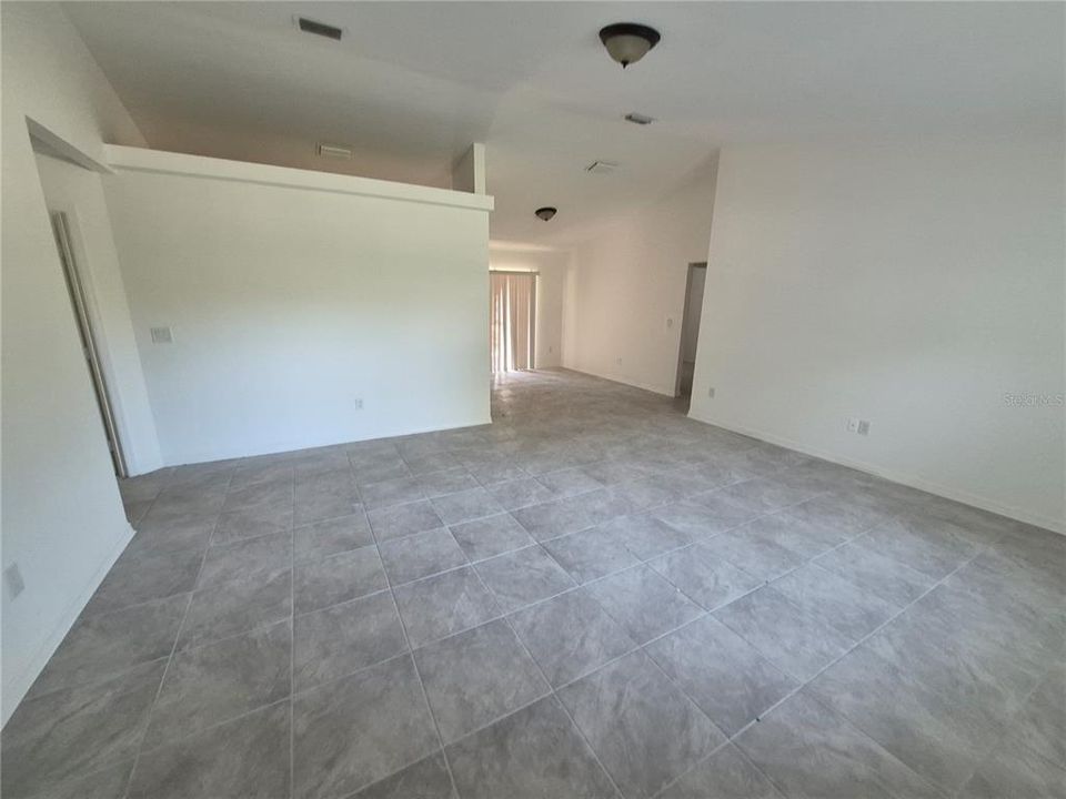 На продажу: $249,900 (3 спален, 2 ванн, 1365 Квадратных фут)