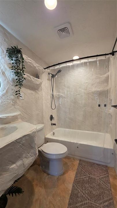 На продажу: $389,900 (2 спален, 2 ванн, 1086 Квадратных фут)