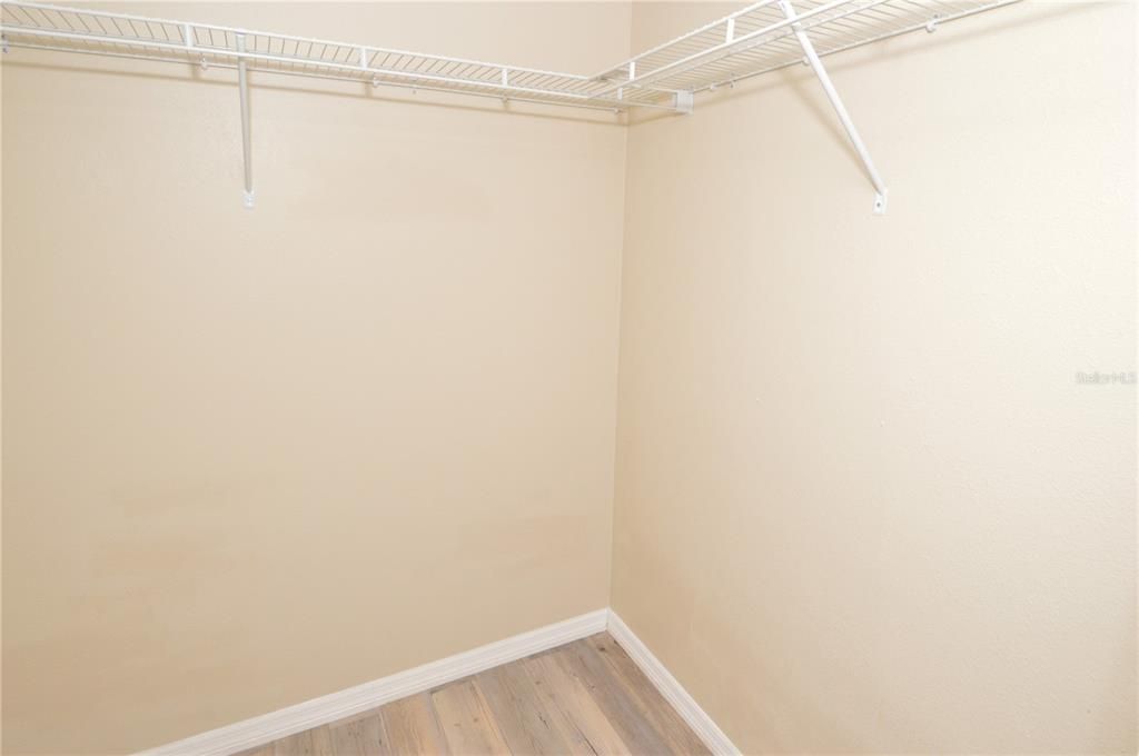 В аренду: $1,750 (2 спален, 2 ванн, 1129 Квадратных фут)