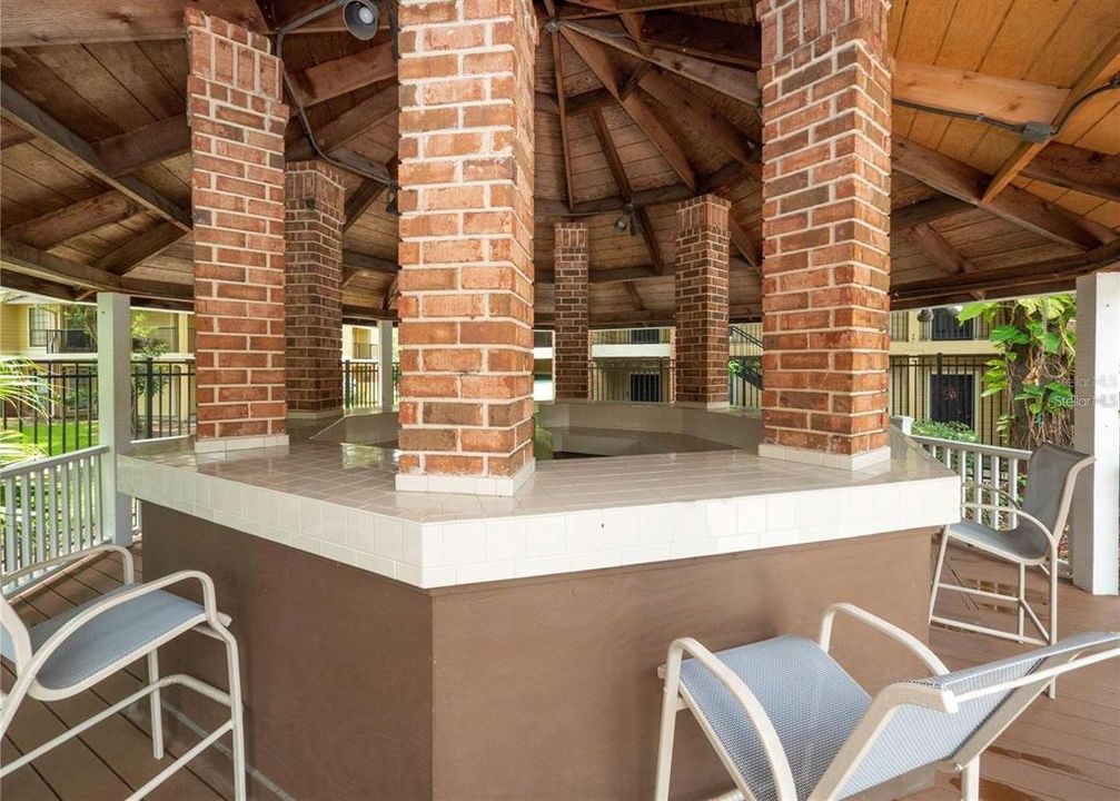 В аренду: $1,750 (2 спален, 2 ванн, 1129 Квадратных фут)