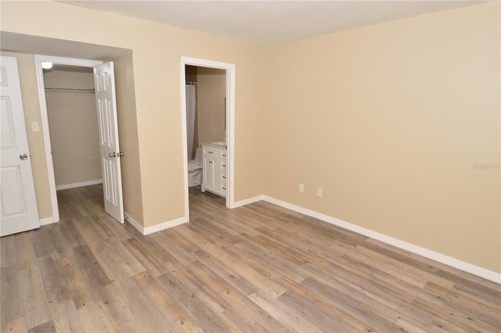 В аренду: $1,750 (2 спален, 2 ванн, 1129 Квадратных фут)