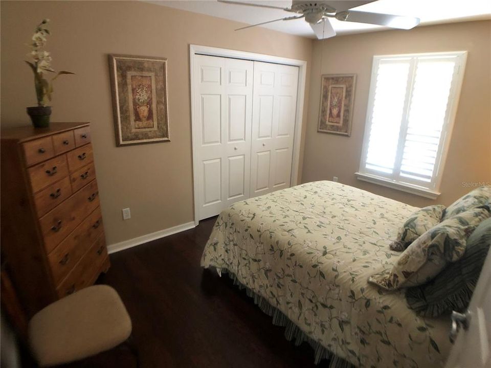 For Rent: $2,300 (3 beds, 2 baths, 1397 Square Feet)