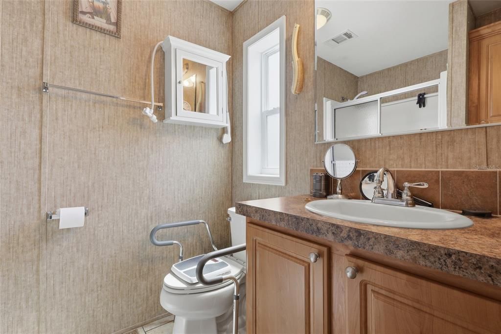 En Venta: $162,000 (2 camas, 2 baños, 1008 Pies cuadrados)