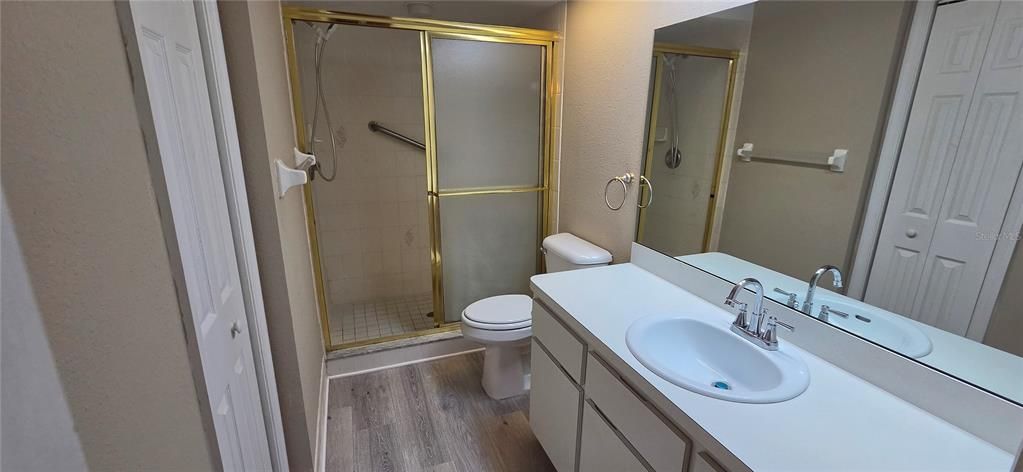 На продажу: $219,000 (2 спален, 2 ванн, 1293 Квадратных фут)