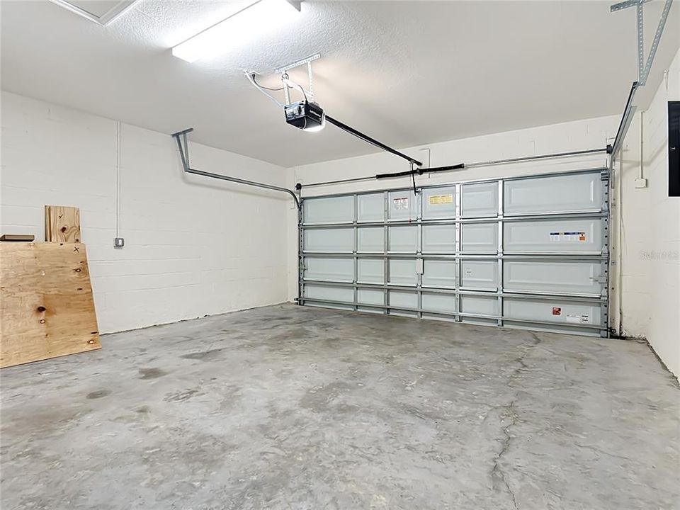 For Sale: $329,000 (3 beds, 2 baths, 1486 Square Feet)