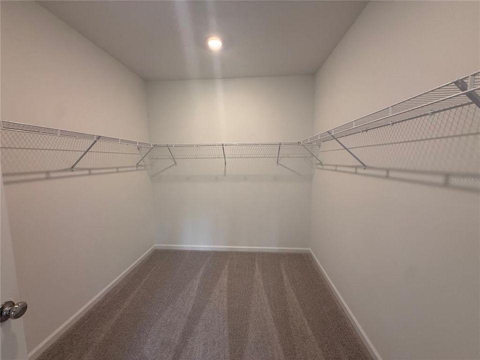 В аренду: $1,900 (3 спален, 2 ванн, 1833 Квадратных фут)