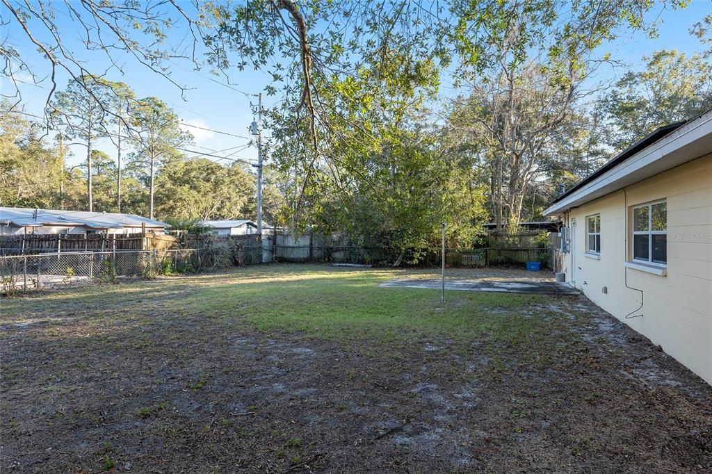 For Sale: $199,900 (3 beds, 1 baths, 1269 Square Feet)