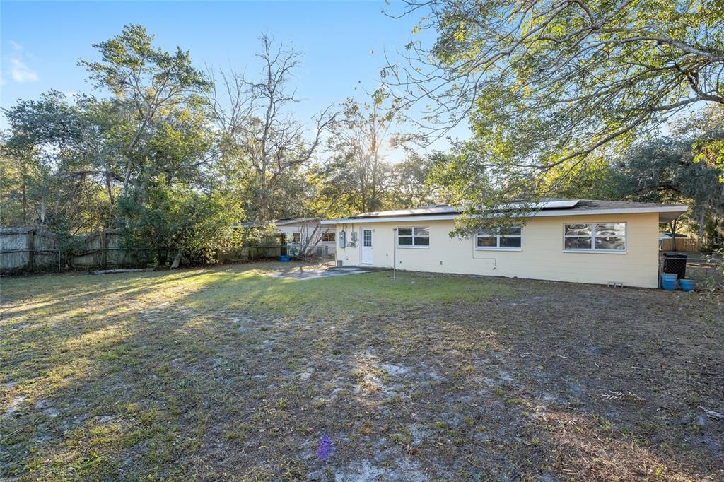 For Sale: $199,900 (3 beds, 1 baths, 1269 Square Feet)