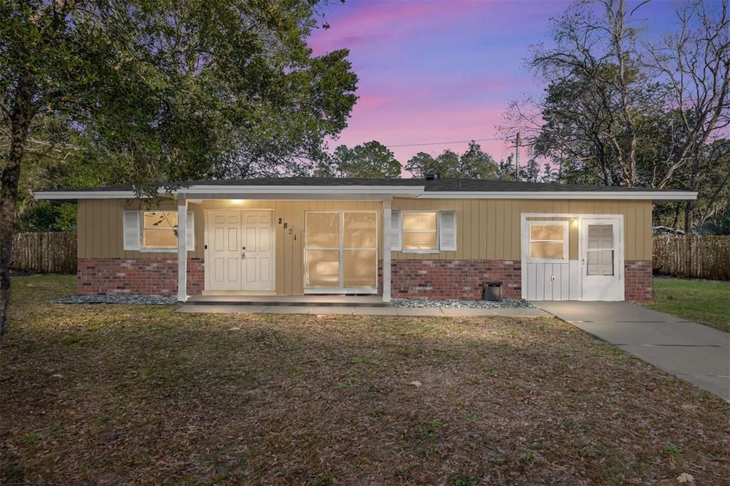 For Sale: $199,900 (3 beds, 1 baths, 1269 Square Feet)