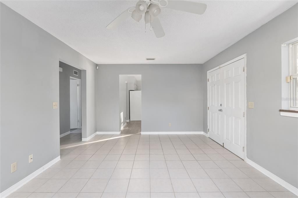 For Sale: $199,900 (3 beds, 1 baths, 1269 Square Feet)