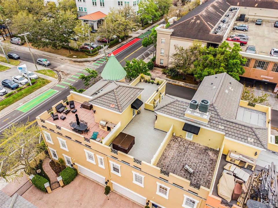 На продажу: $699,000 (3 спален, 2 ванн, 1739 Квадратных фут)