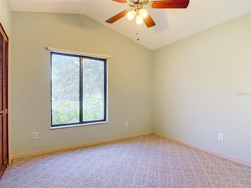 Activo con contrato: $229,000 (2 camas, 2 baños, 1239 Pies cuadrados)
