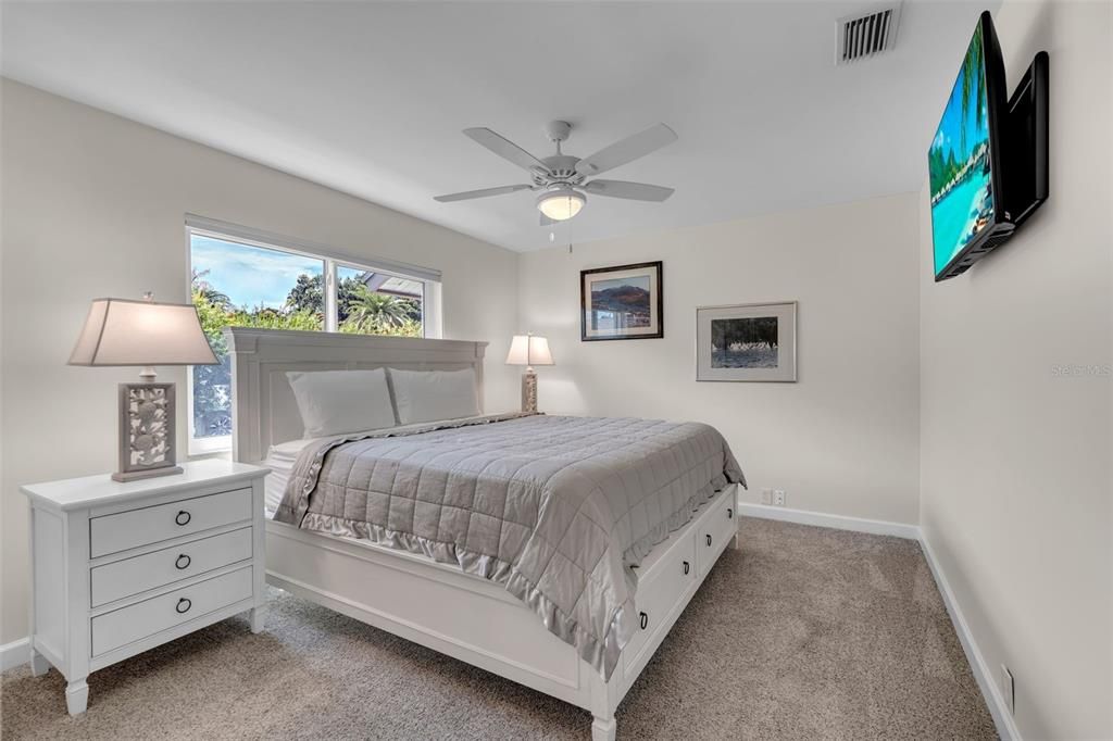 For Sale: $915,000 (4 beds, 3 baths, 2846 Square Feet)