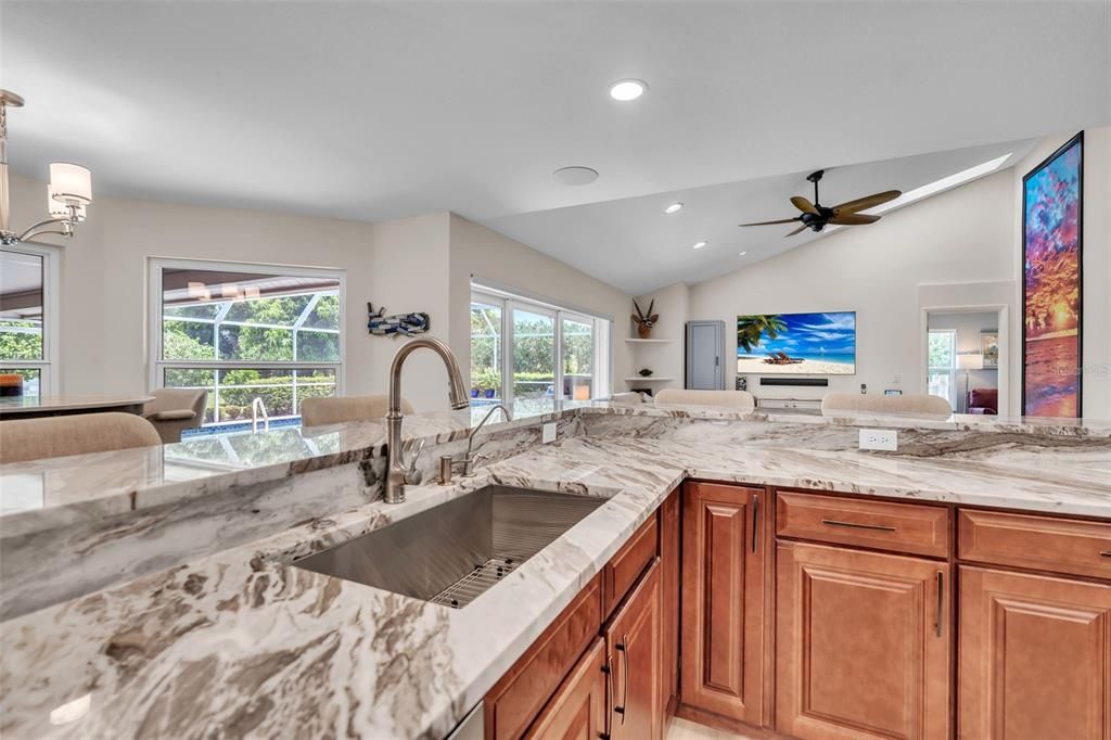 For Sale: $915,000 (4 beds, 3 baths, 2846 Square Feet)
