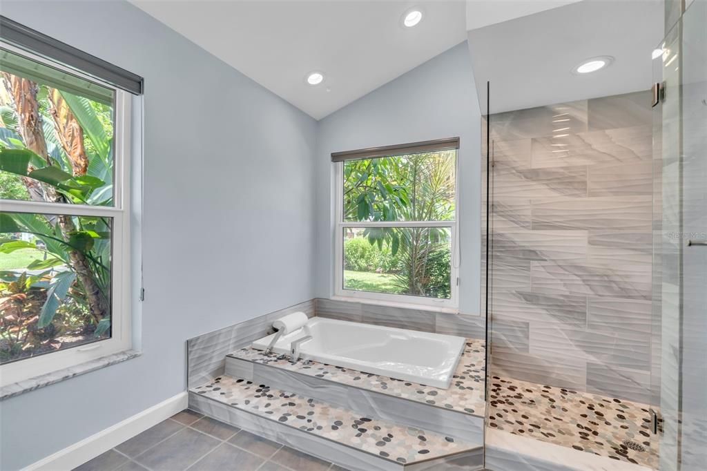 For Sale: $915,000 (4 beds, 3 baths, 2846 Square Feet)