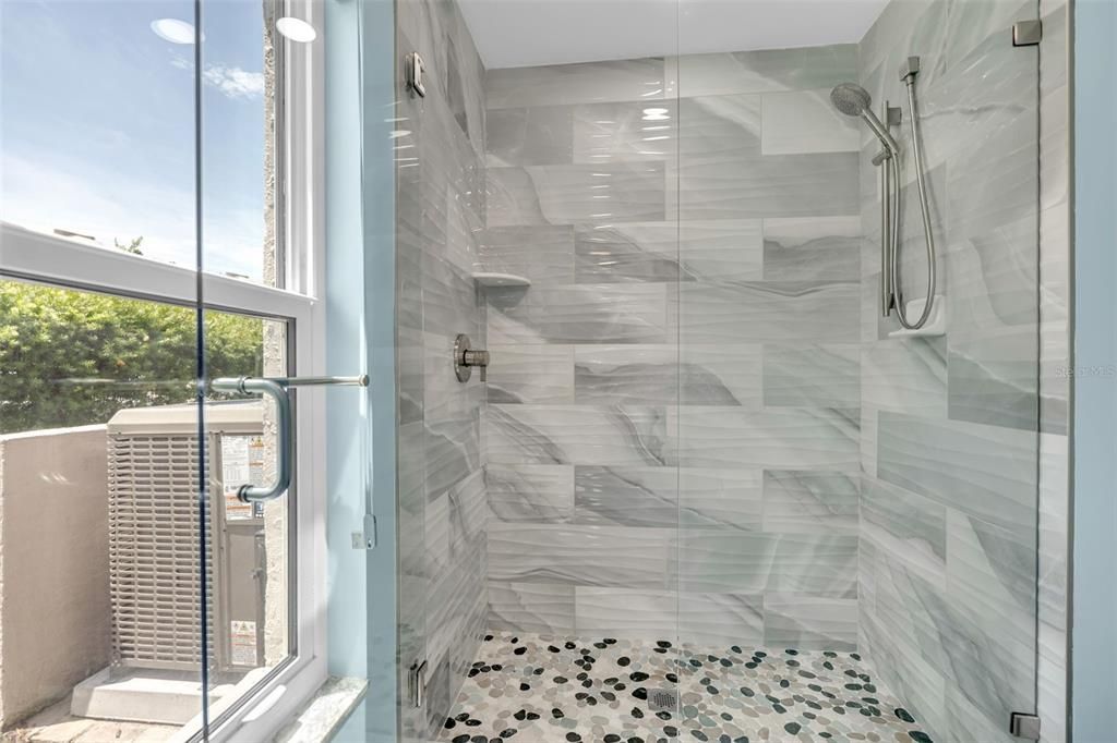 For Sale: $915,000 (4 beds, 3 baths, 2846 Square Feet)