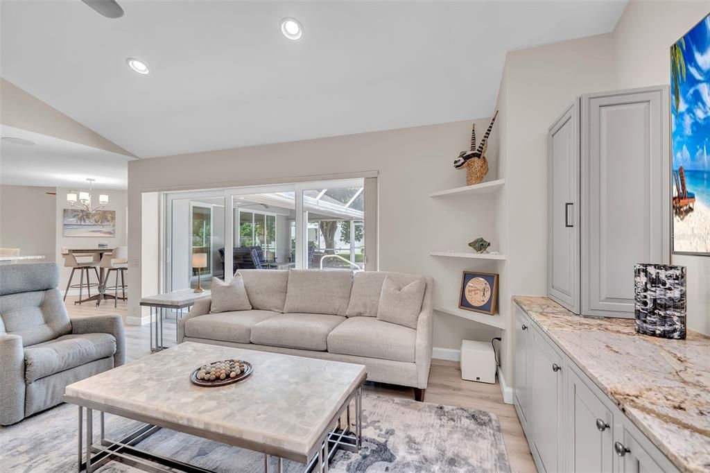 For Sale: $915,000 (4 beds, 3 baths, 2846 Square Feet)