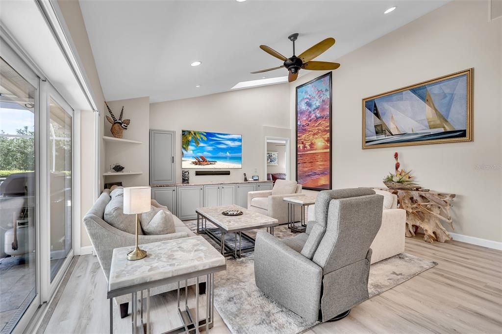 For Sale: $915,000 (4 beds, 3 baths, 2846 Square Feet)