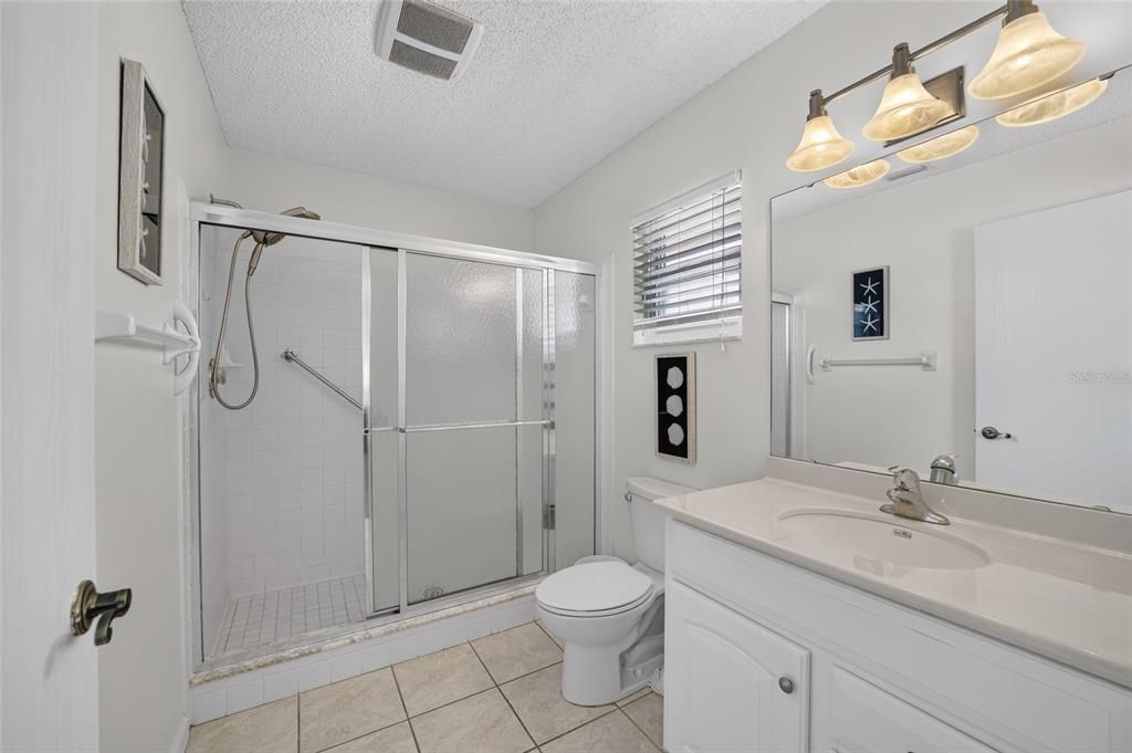 For Sale: $134,850 (2 beds, 2 baths, 1150 Square Feet)